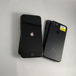 Apple iPhone 7 32GB UNLOCKED