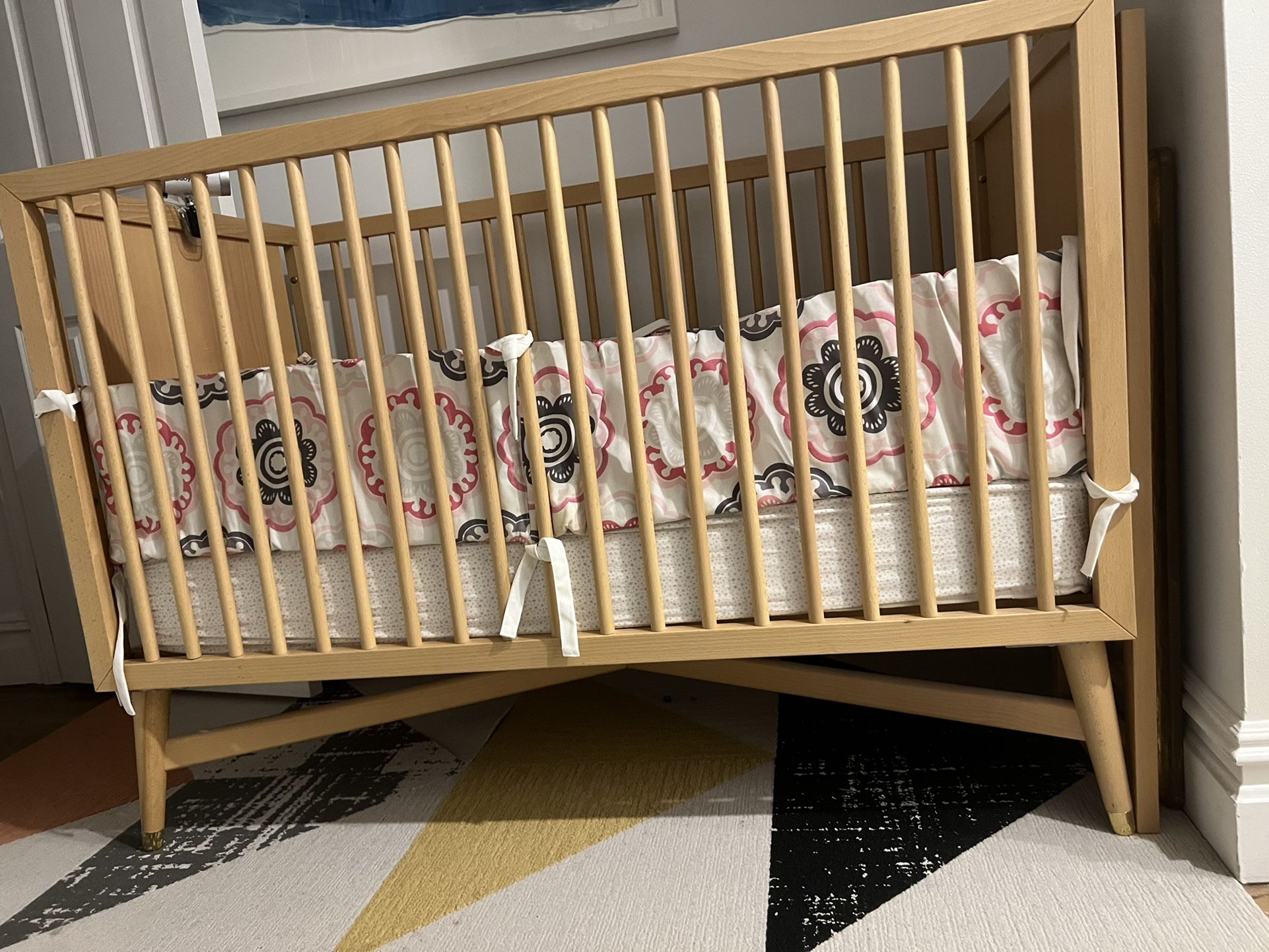 Dwell studio Mid Century Modern 3 In 1 Convertible Crib
