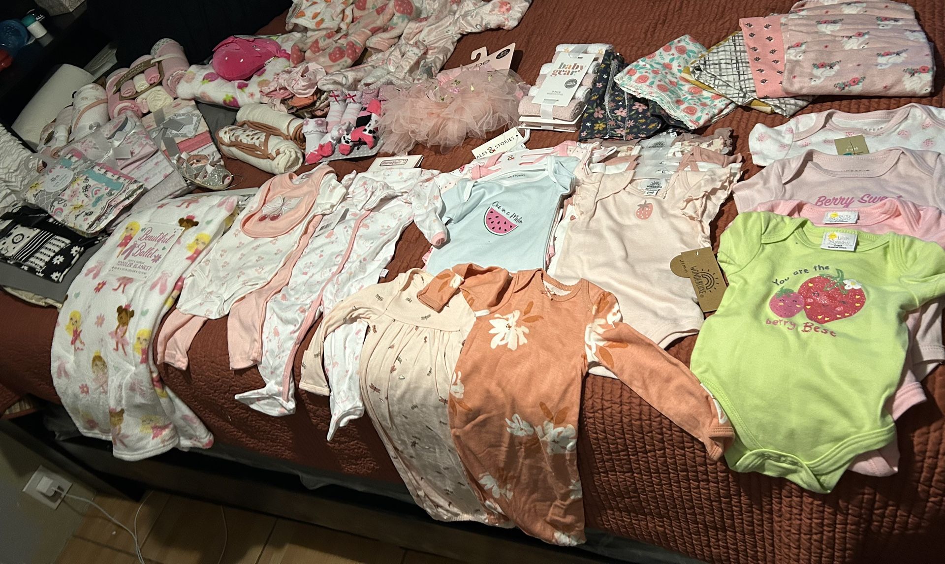 Brand New Baby Girl Sorted/Clothes Blankets