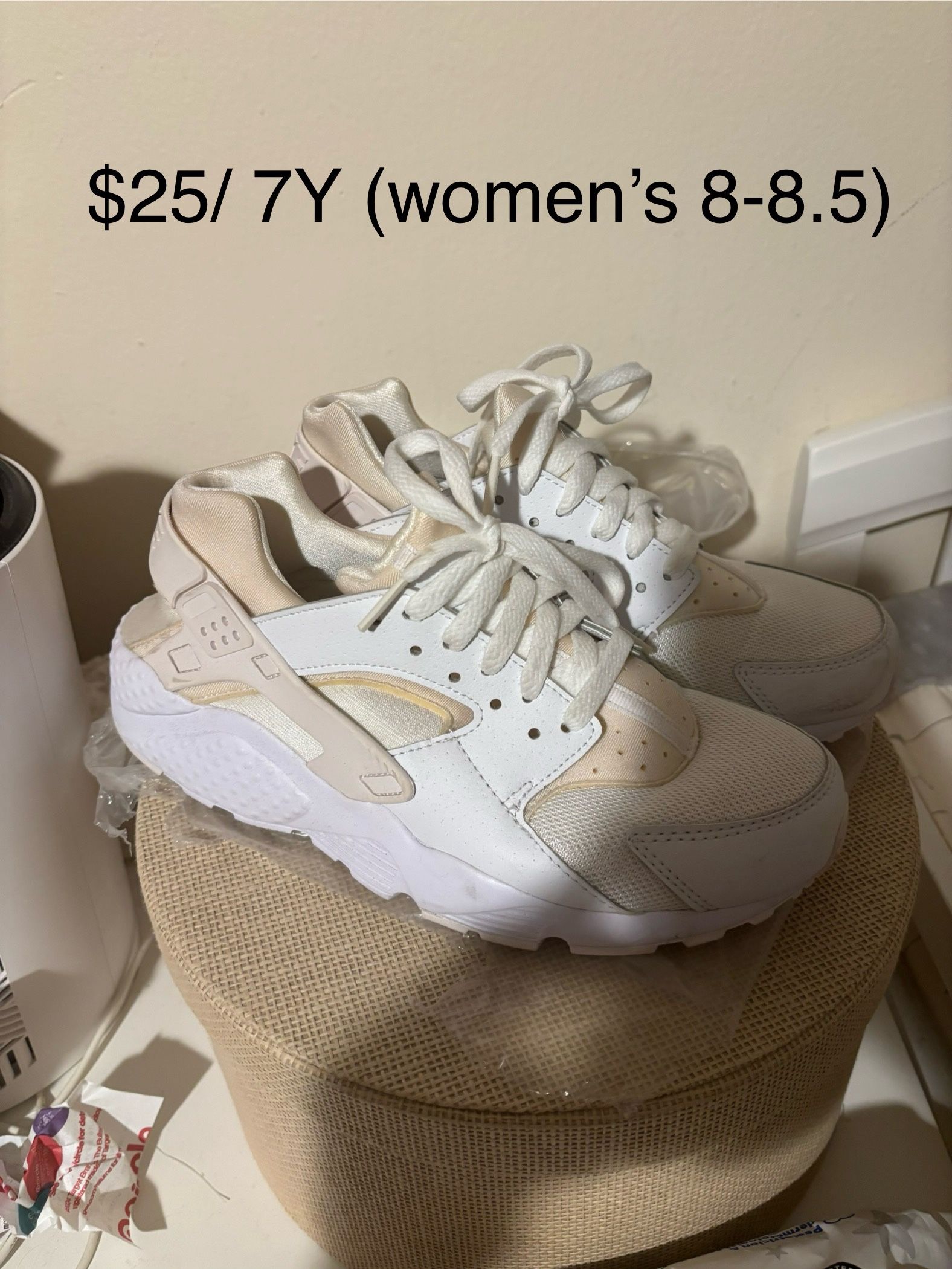 Nike Huaraches White 