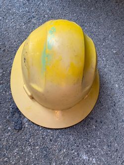 Construction helmet