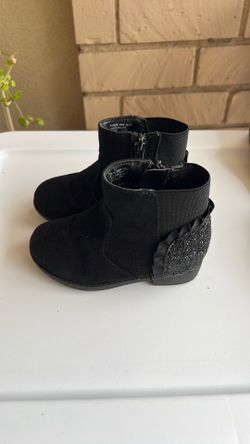 Toddler Girl Black Boots (size 8T)