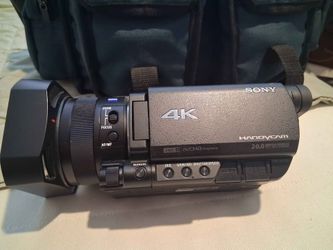 Sany FDR AX100, 4K handycam