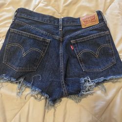 Womans Levis Shorts 501s