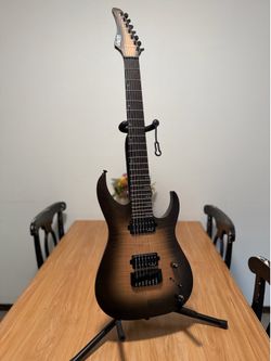 Schecter Banshee Mach 7