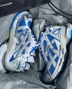 Balenciaga runner