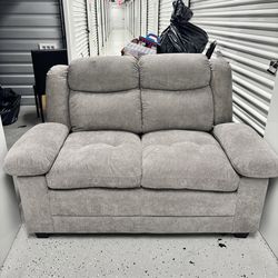 Matching couch and loveseat  500 or best offer