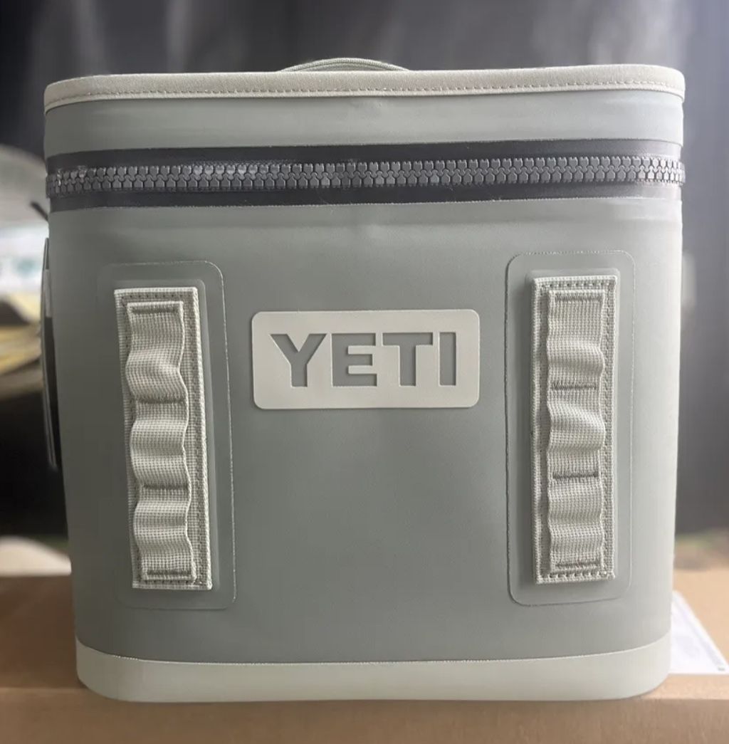 New YETI Hopper Flip 12 Portable Soft Cooler Camp Green