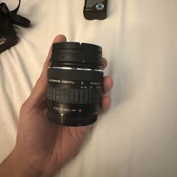Olympus 14-42mm f/3.5-5.6 Zuiko ED Zoom Lens for Olympus Digital Cameras