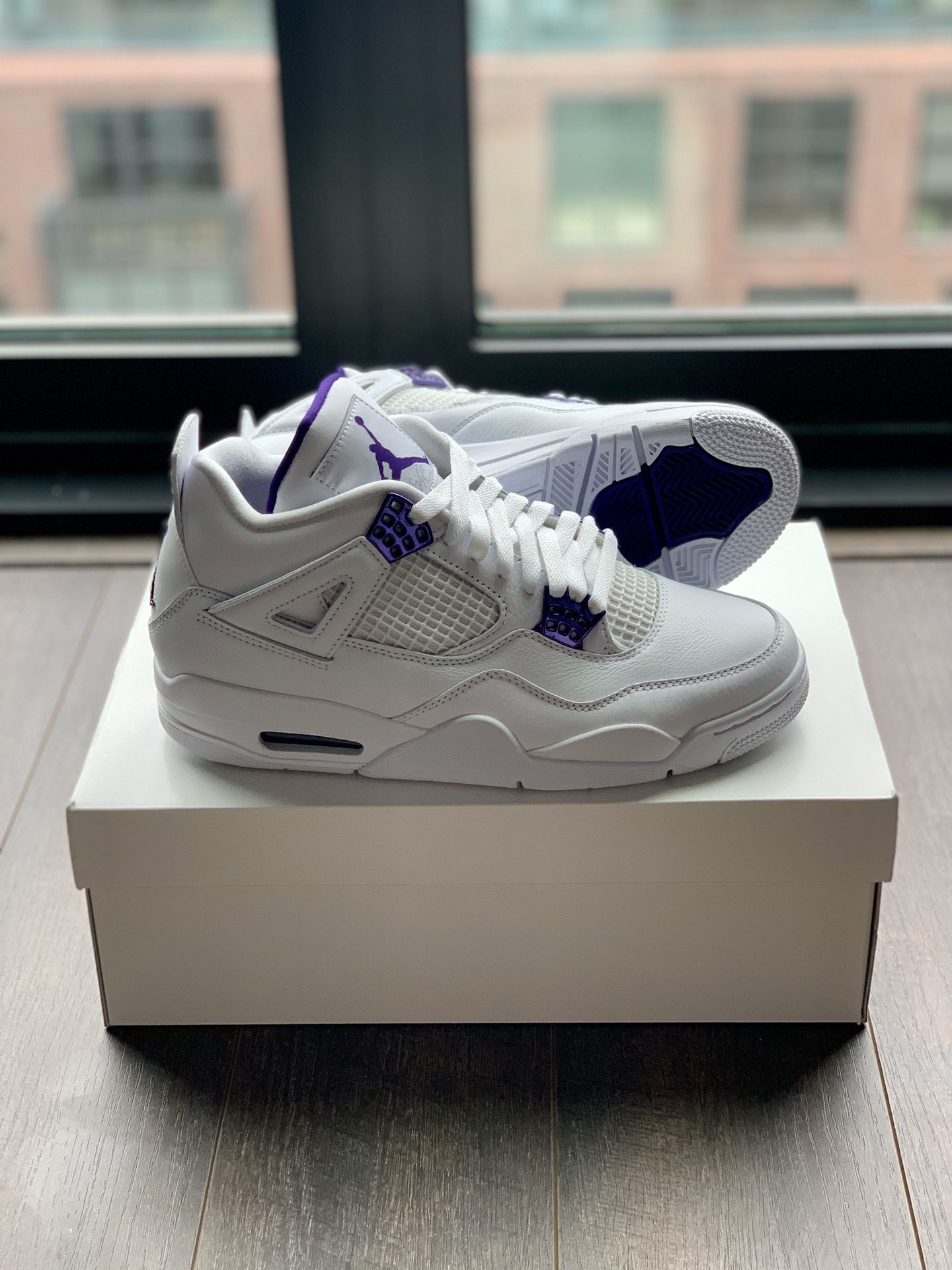 Nike Air Jordan 4 Retro Purple Metallic Size 9.5