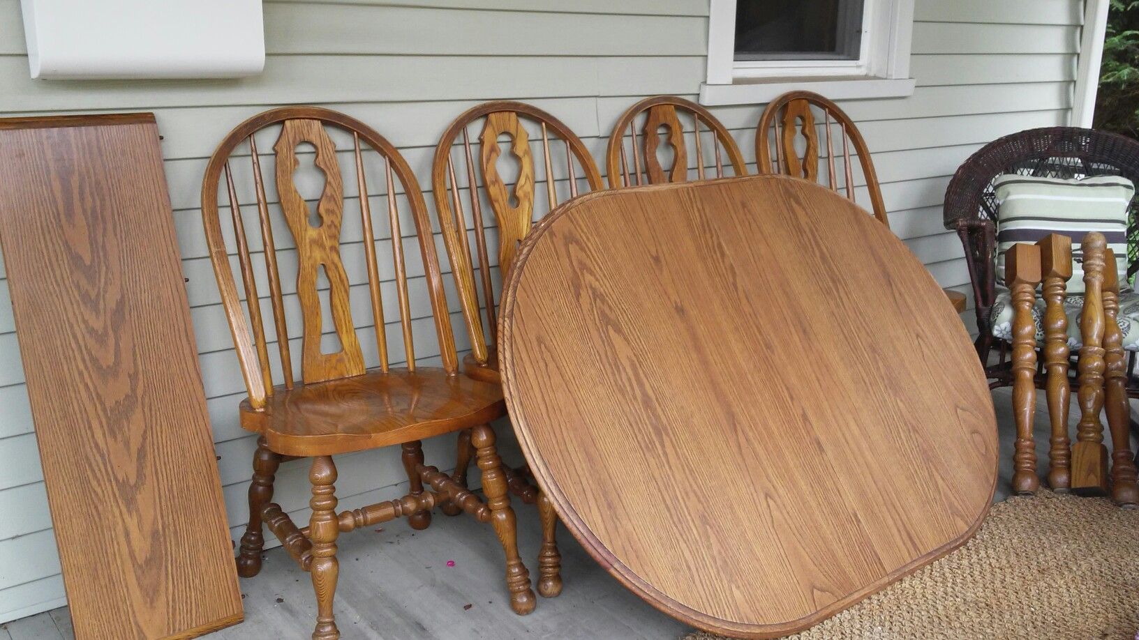 Table chairs