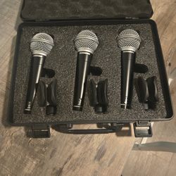Microphone 