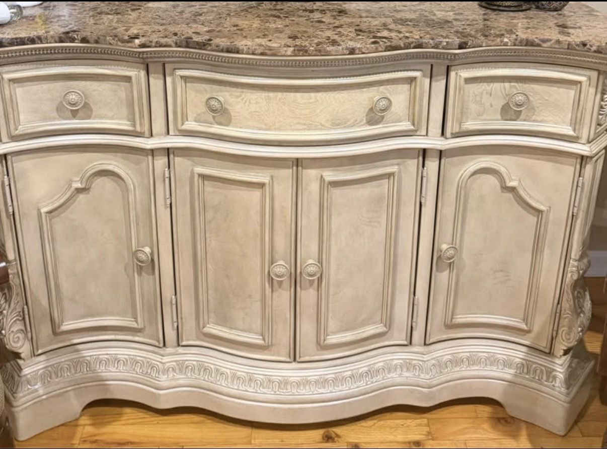 Ashley Furniture Beautiful Table Dining