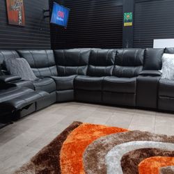 *Weekend Special!!!*---Stunning Madrid Gray Leather Reclining Sectional Sofa---Delivery And Financing Available😉