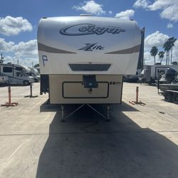 Cougar 28 Ft