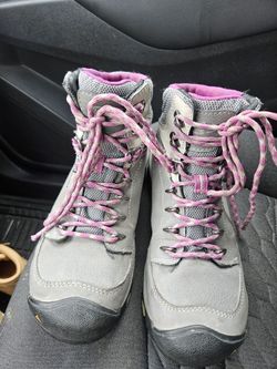 KEEN UTILITY  Woman's Steel Toe Sz 7.5M