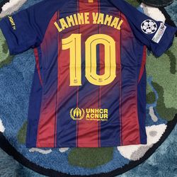 BRAND NEW Lamine Yamal #10 Barcelona Jersey with tags Size MEDIUM AND LARGE
