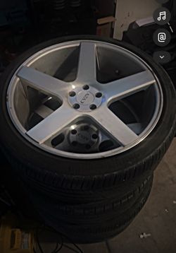 22 inch Rims !!!$