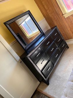 Bedroom set