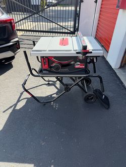 SawStop Jobsite Saw Pro with Rolling Stand