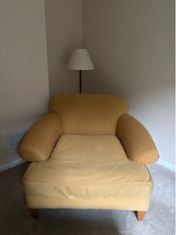 FREE Oversized Chair