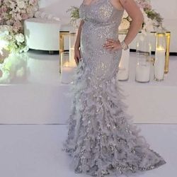 Beautiful Dress For Sale In Very Good Condition Used Like A New 