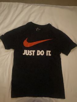 Nike tee