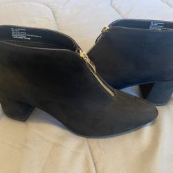 Black With Gold Zipper 