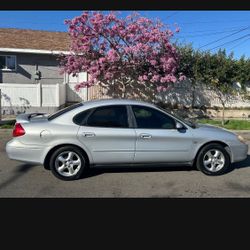 2002 Ford Taurus