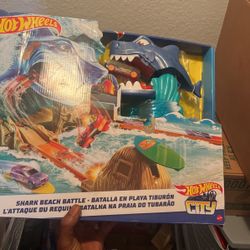 Shark Beach Battle Hot Wheels 