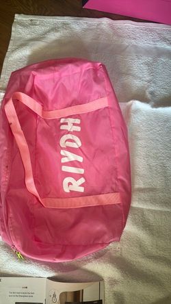 Pink Bed tent for full size bed 100$ obo