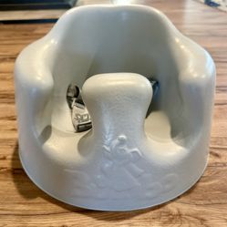 Gray Bumbo Chair With Feeding Tray