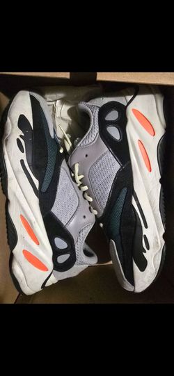 Yeezy waverunners 10.5