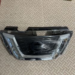 Nissan rogue 2017-2022 front grille