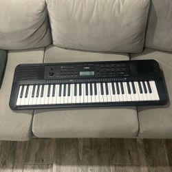 Yamaha PSRE273