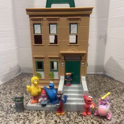Sesame Street Play Set and Figures 