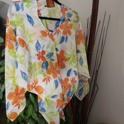 Floral NWT Woman Shawl Multi Color 