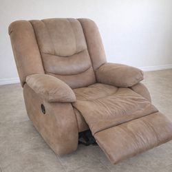 Large recliner