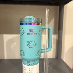Stanley Hello Kitty 