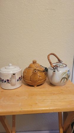 Set of 3 Vintage Ceramic Teapots