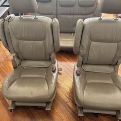Toyota Sienna Seats