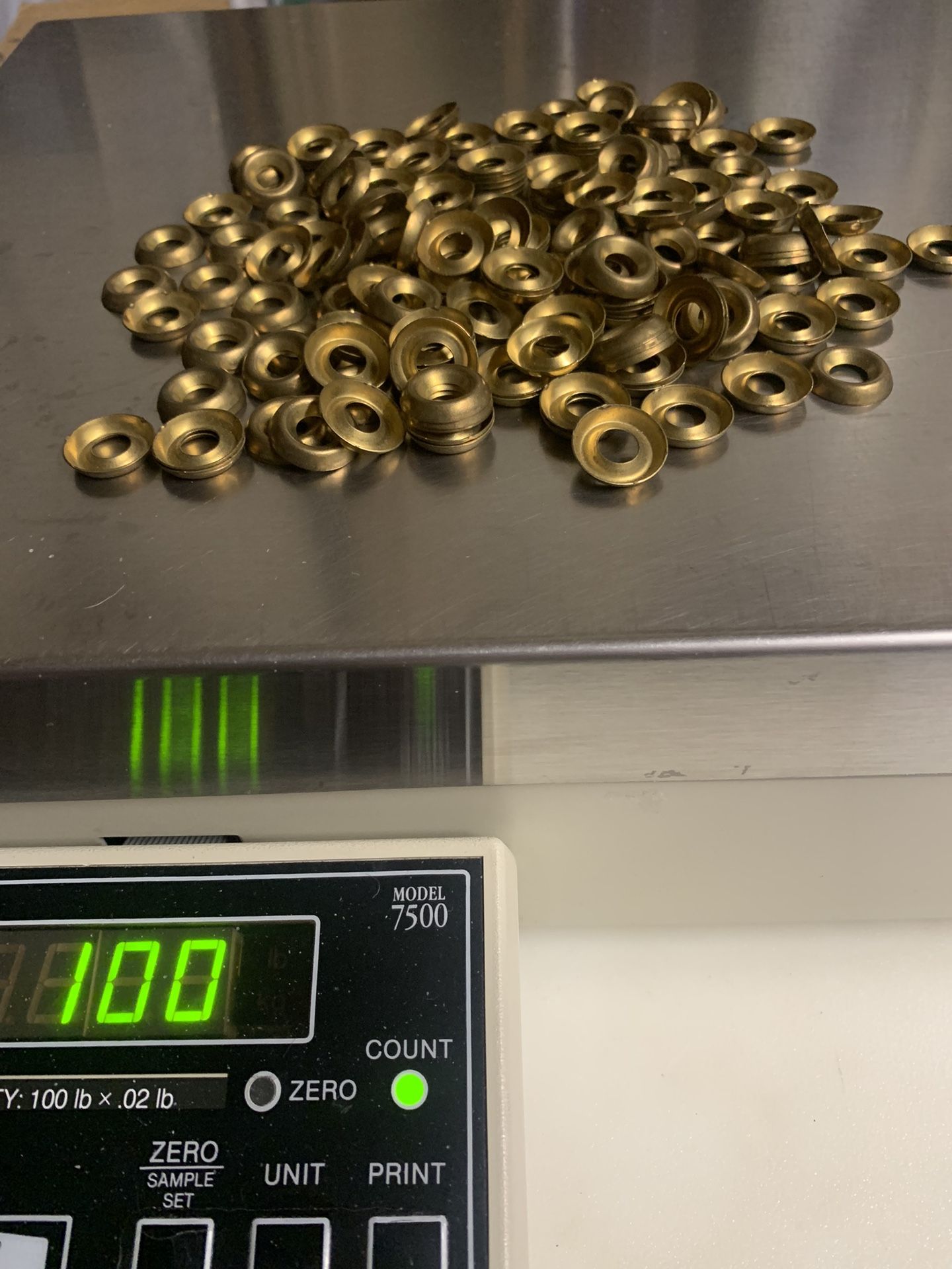 Brass color finish washers Per 100 Washers