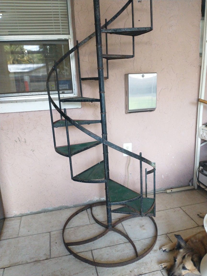 Plant Stand