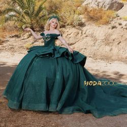 Moda 2000 Quinceanera dress 