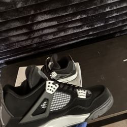 Nike Air Jordan 4s Retro Black/Whit