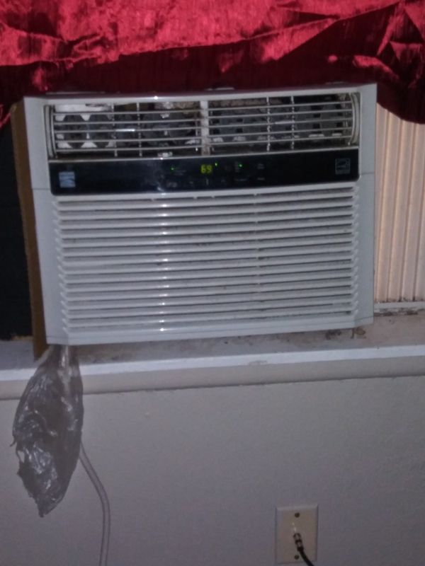 Kenmore ac window unit 12,000 btu multi room for Sale in San Antonio