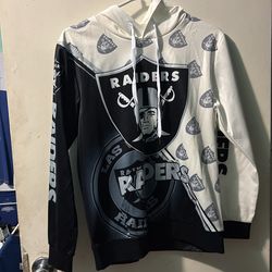 Women’s Raider hoodie size large