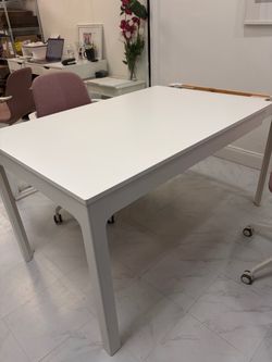 Nasinge IKEA extendable table white