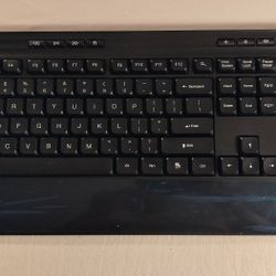 NEW*WIRELESS KEYBOARD 