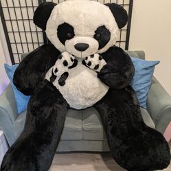 Giant Panda Bear with Babies 5ft x 3ft